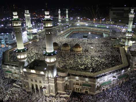 Luftbild der grossen Moschee in Mekka.